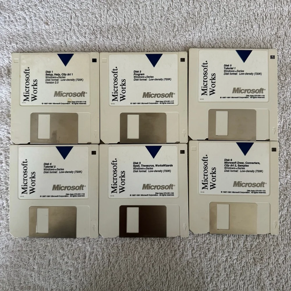 Microsoft Works 2.0 3.5” Floppy Disk Set Disks 1-6 Untested Vintage 1991